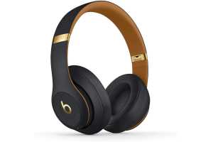Rock out with killer deals on Bose and Beats wireless headphones